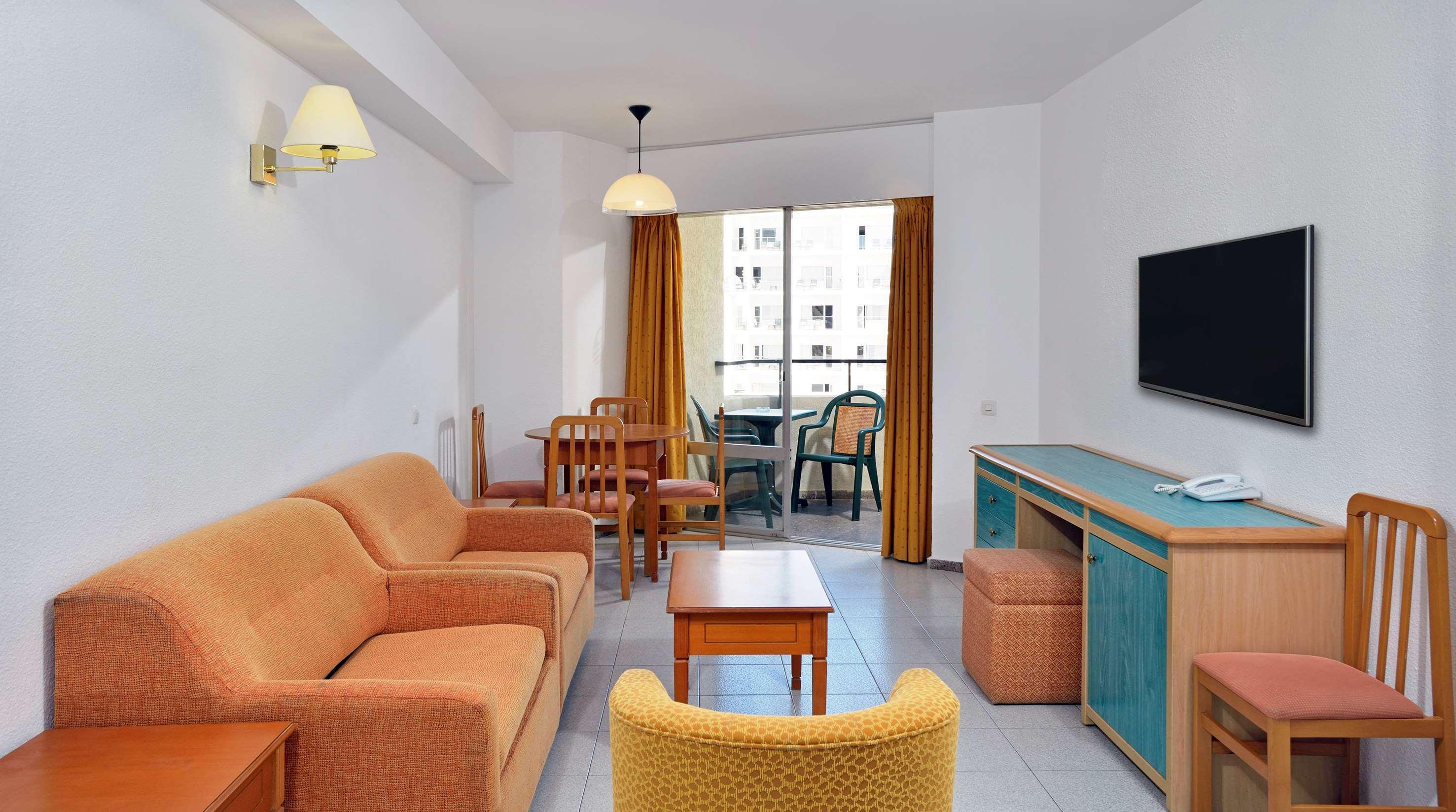 Sol Puerto Marina Aparthotel Торемолинос Екстериор снимка