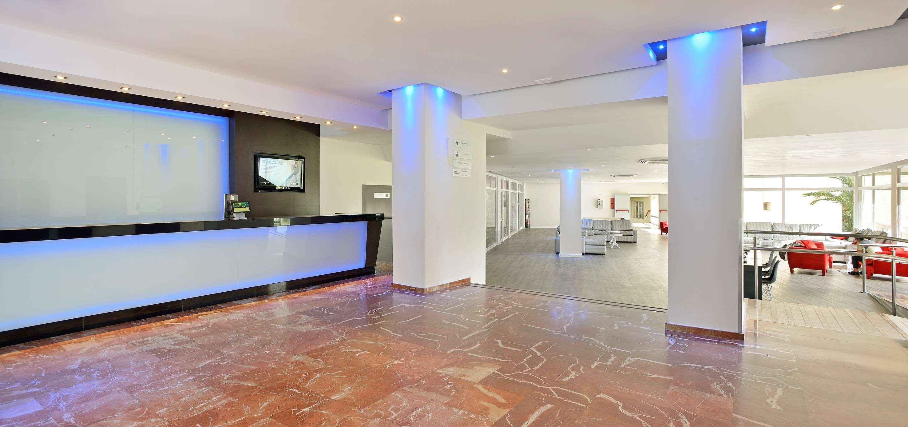 Sol Puerto Marina Aparthotel Торемолинос Екстериор снимка