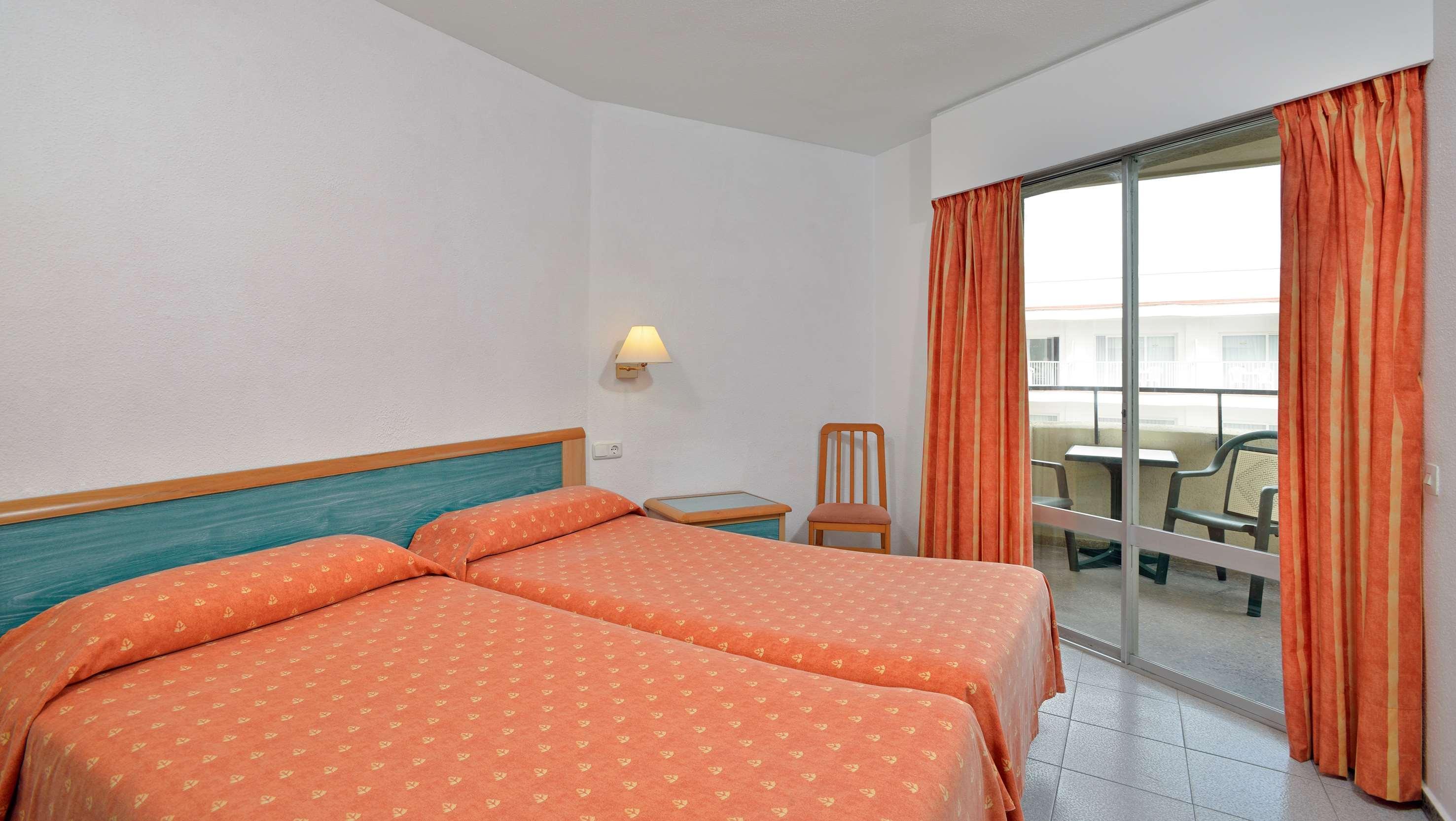 Sol Puerto Marina Aparthotel Торемолинос Екстериор снимка